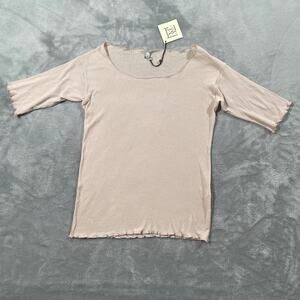 Baserange Pama 3/4 Top Medium Beige Ribbed Lightweight Lettuce Hem Neutral